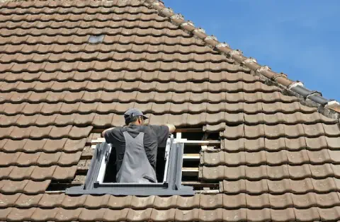 Pose de velux - La Chapelle-sur-Loire